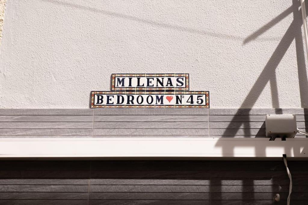 Milena'S Bedroom Nazare Bagian luar foto